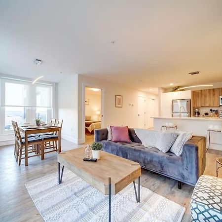 Luxurious Modern 2Br Condo Sleeps 5 Coffee, Ac, Wifi Halifax Exterior photo